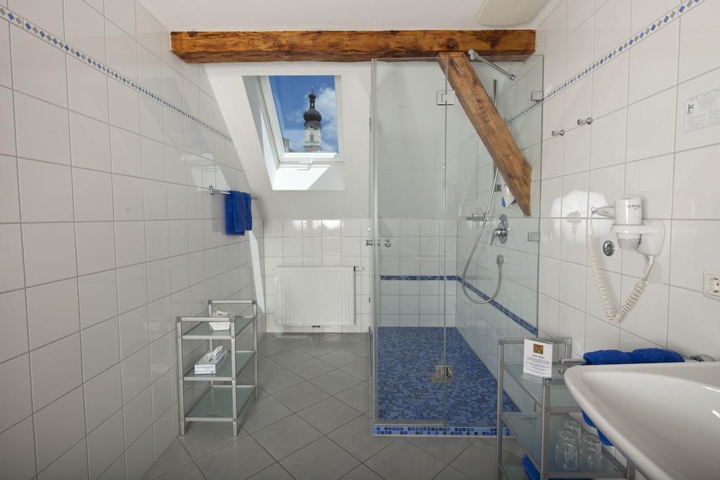Hotel Angerbraeu Murnau am Staffelsee Bilik gambar