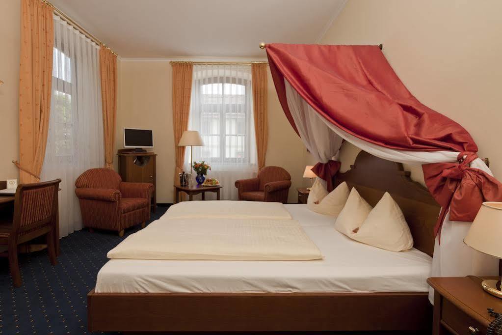 Hotel Angerbraeu Murnau am Staffelsee Luaran gambar